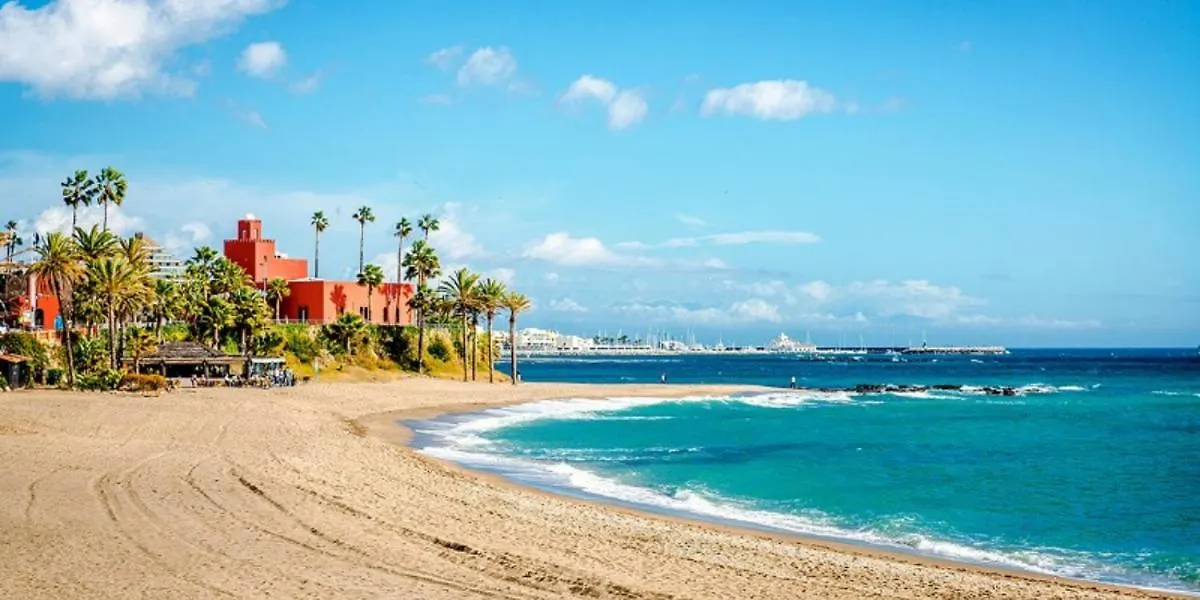 Céntrico Apartamento con TERRAZA, VISTAS al MAR, PISCINAS y RECEPCIÓN 24H Apartamento Benalmádena